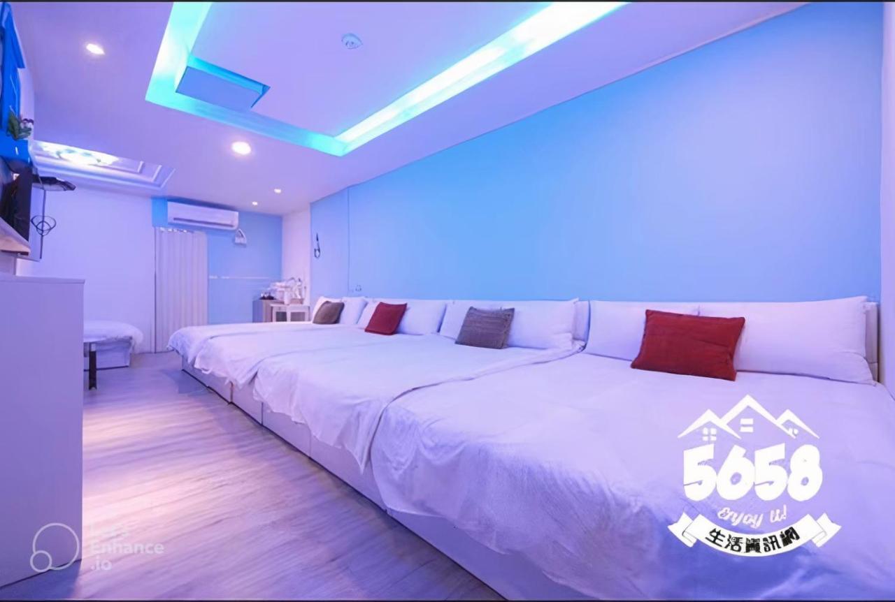 Fengjia Pig'S House Apartment Taichung Luaran gambar